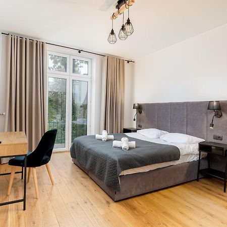 Revesen Premium Apartments Krakow Luaran gambar
