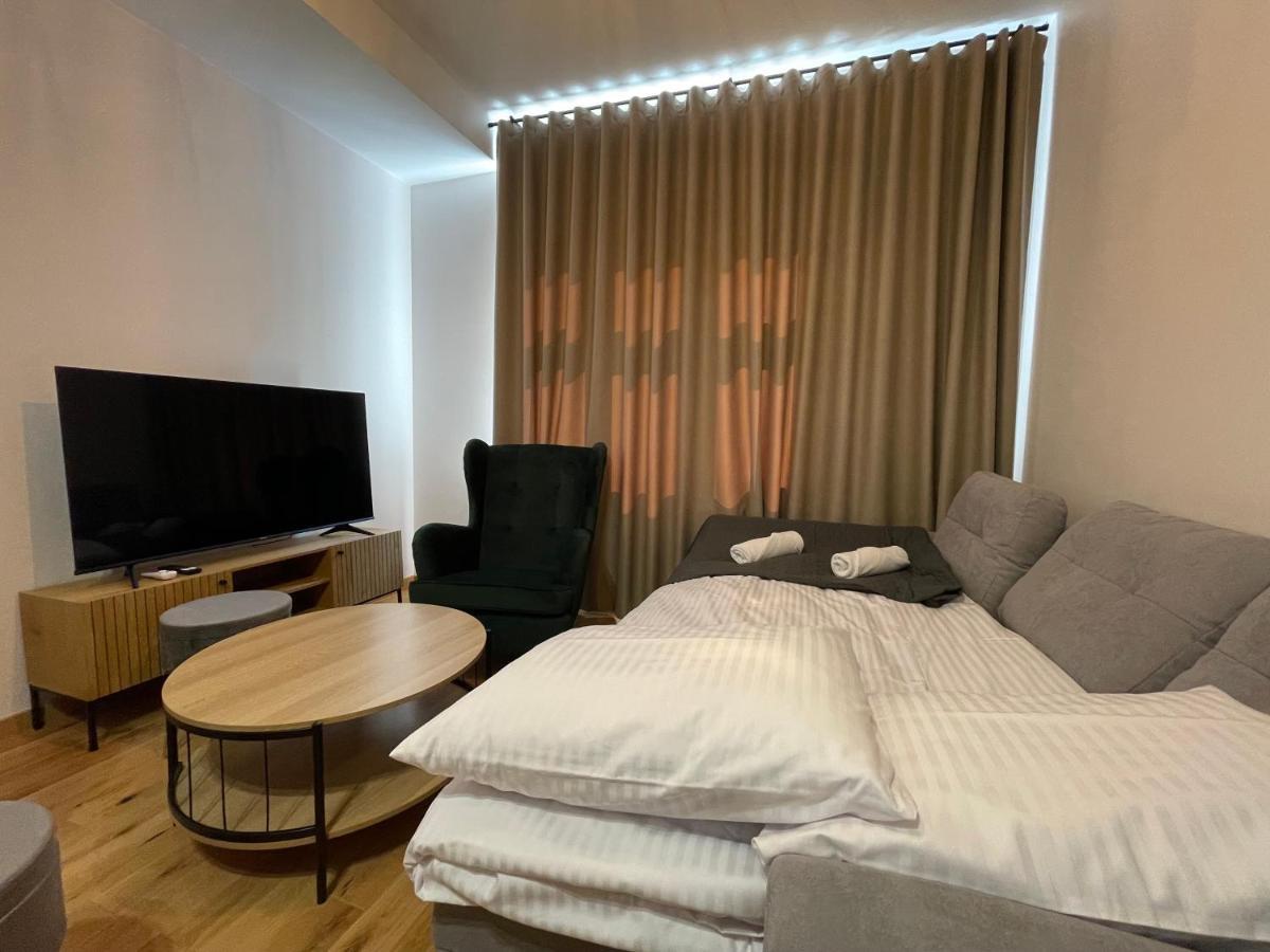 Revesen Premium Apartments Krakow Luaran gambar