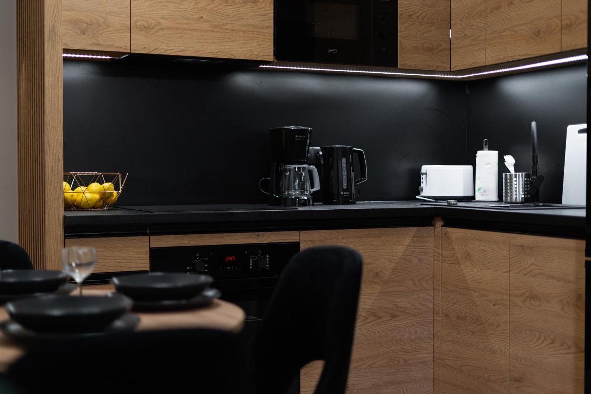 Revesen Premium Apartments Krakow Luaran gambar