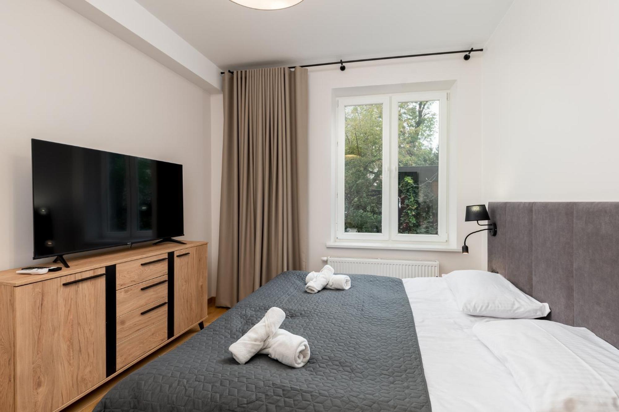 Revesen Premium Apartments Krakow Luaran gambar