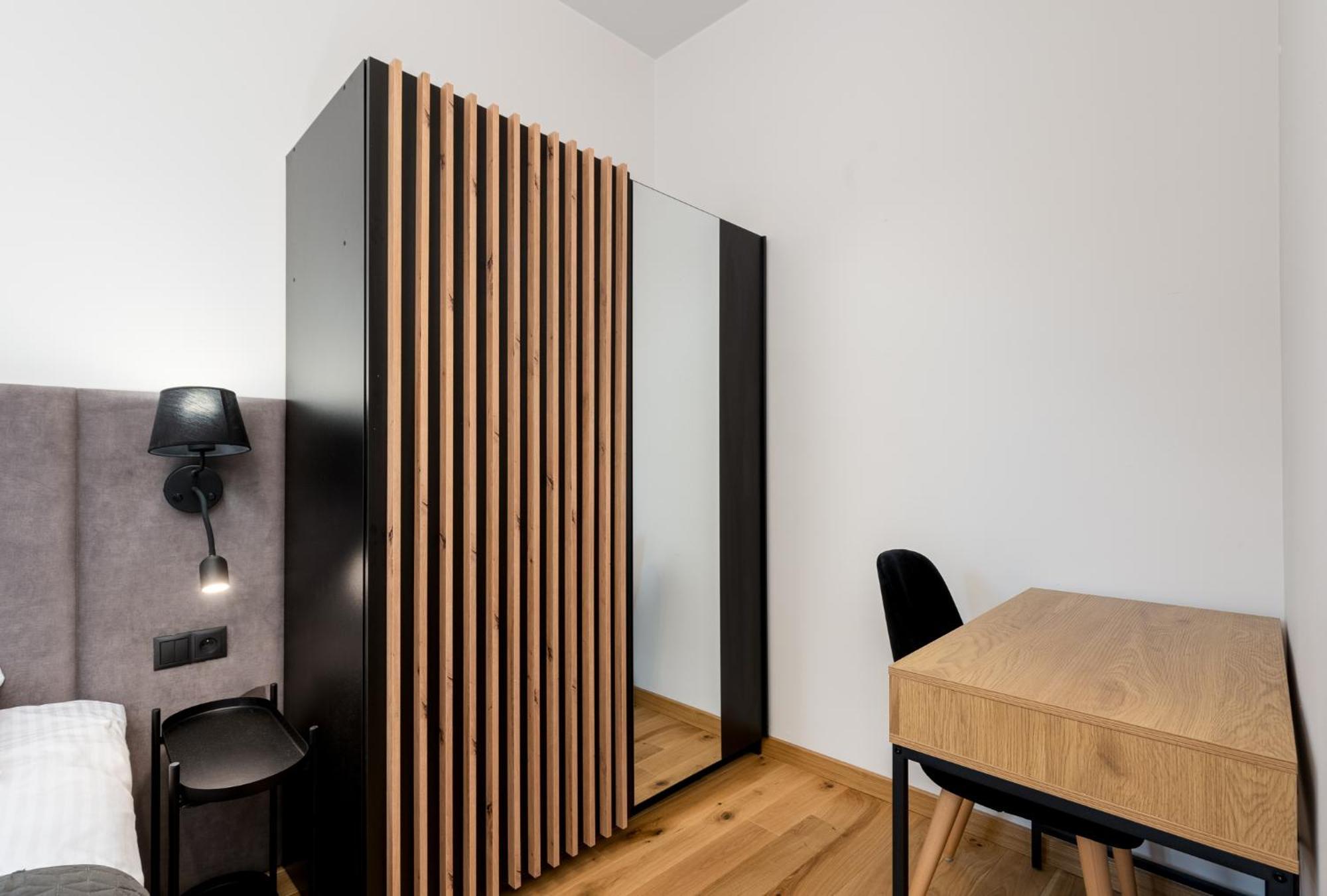 Revesen Premium Apartments Krakow Luaran gambar
