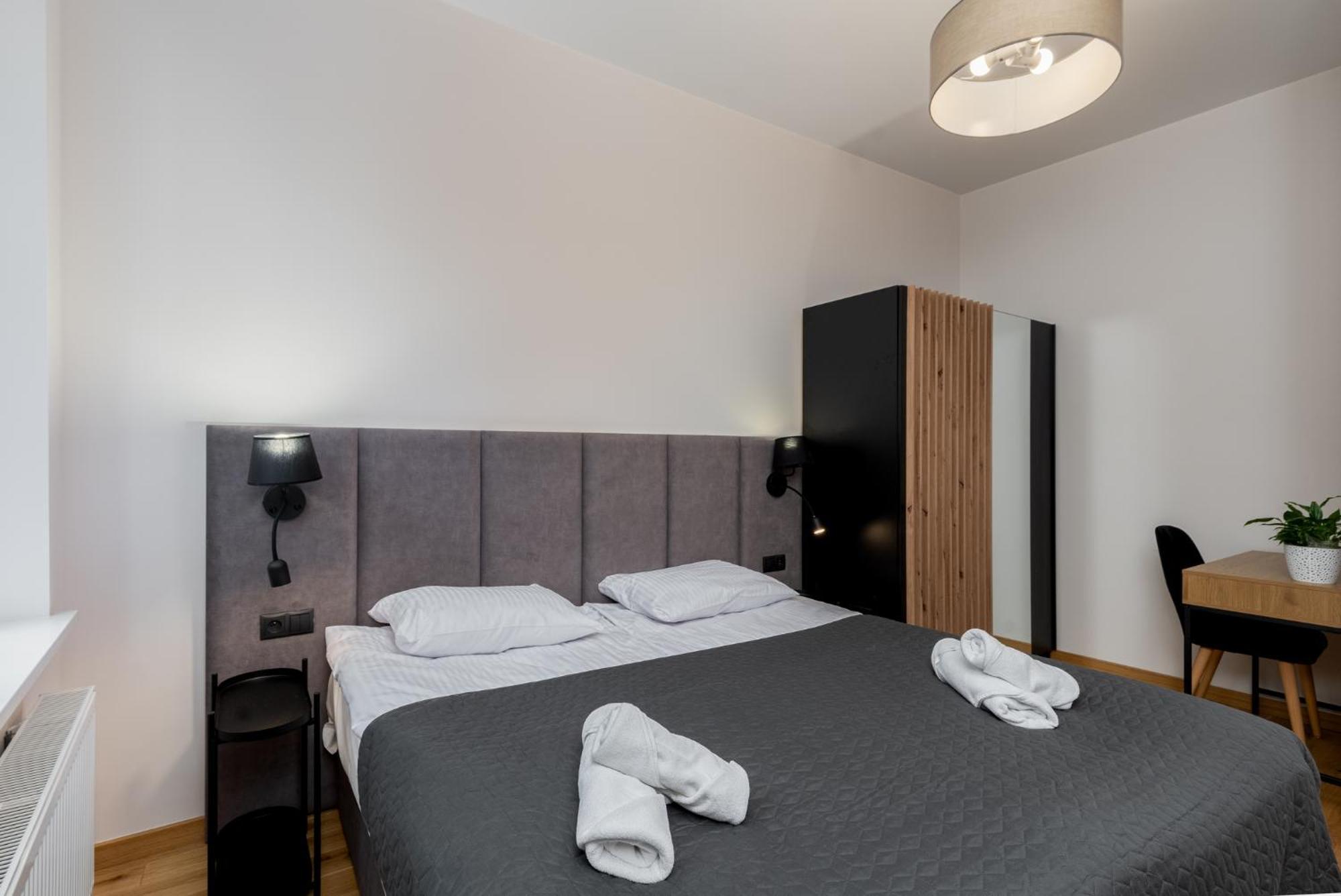 Revesen Premium Apartments Krakow Luaran gambar