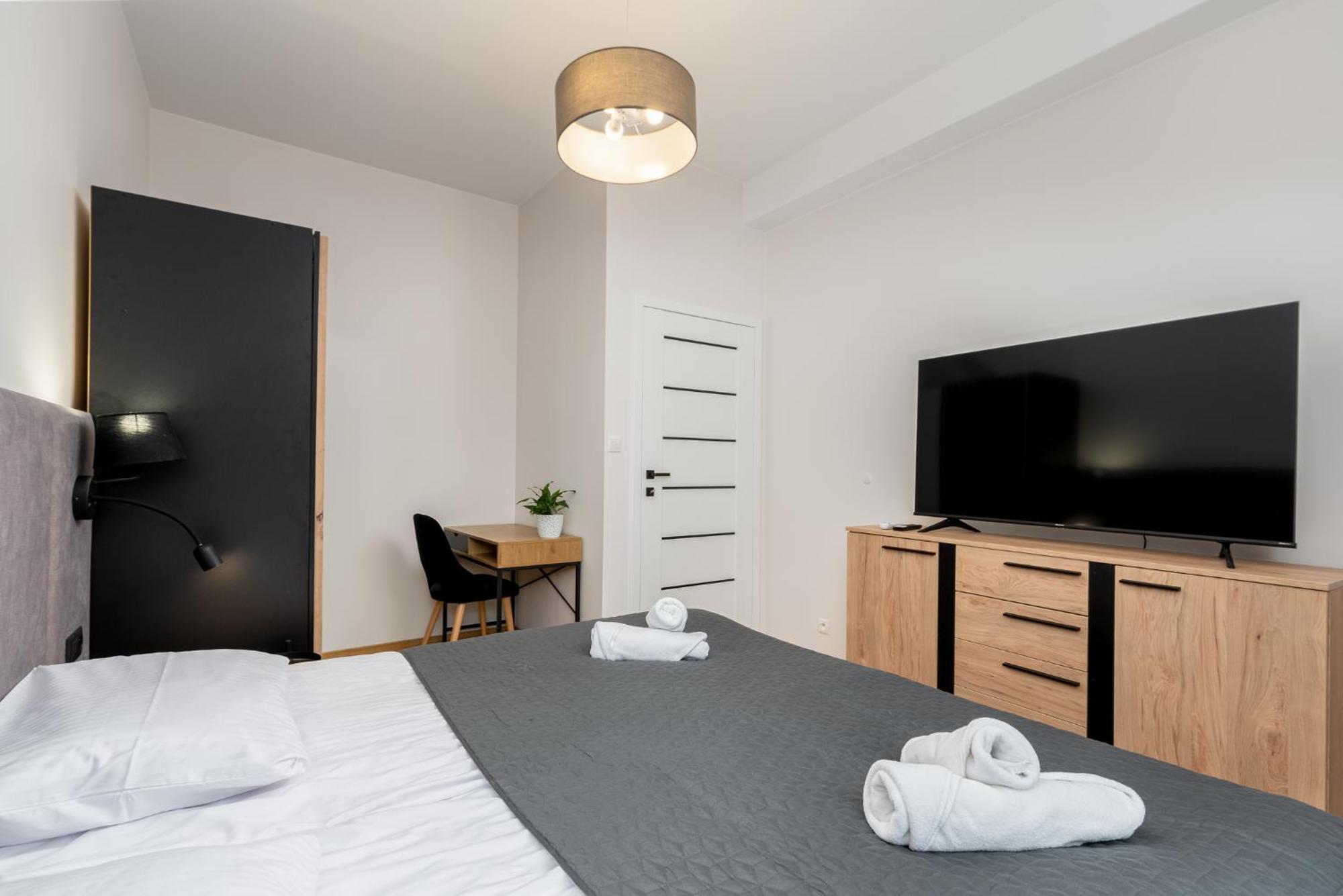 Revesen Premium Apartments Krakow Luaran gambar