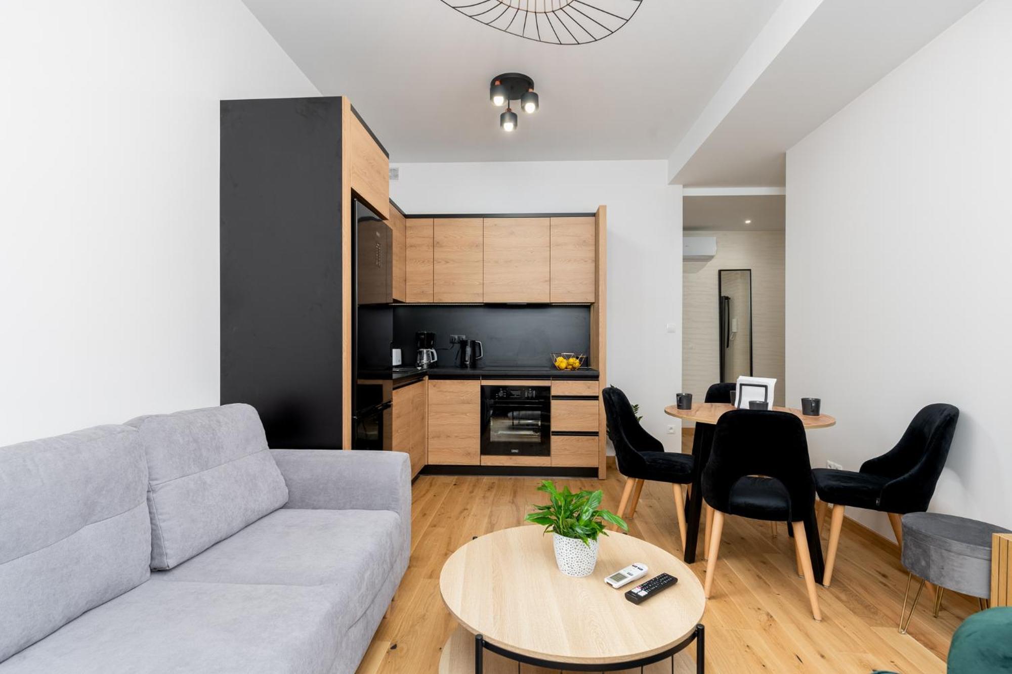 Revesen Premium Apartments Krakow Luaran gambar
