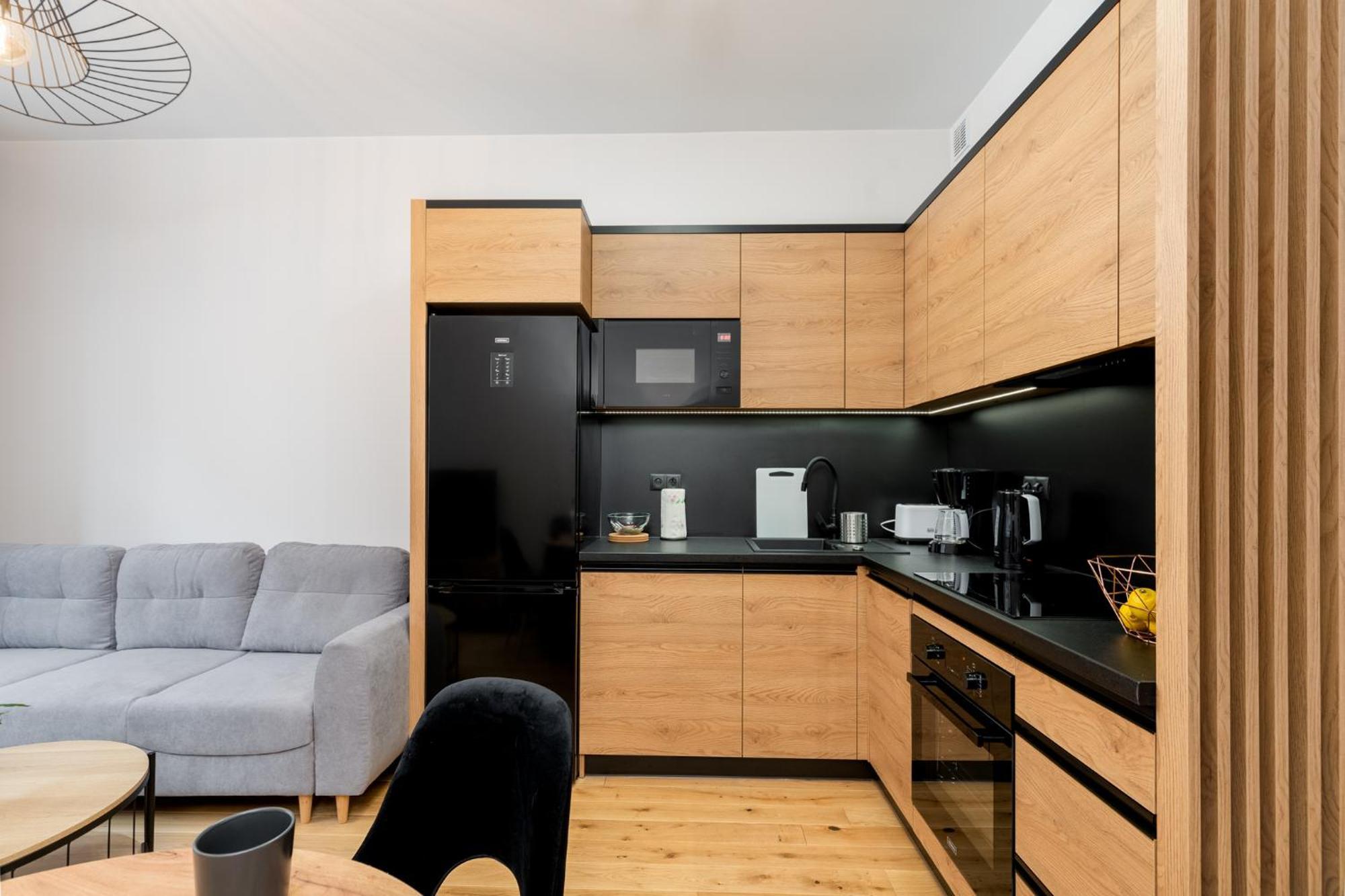 Revesen Premium Apartments Krakow Luaran gambar