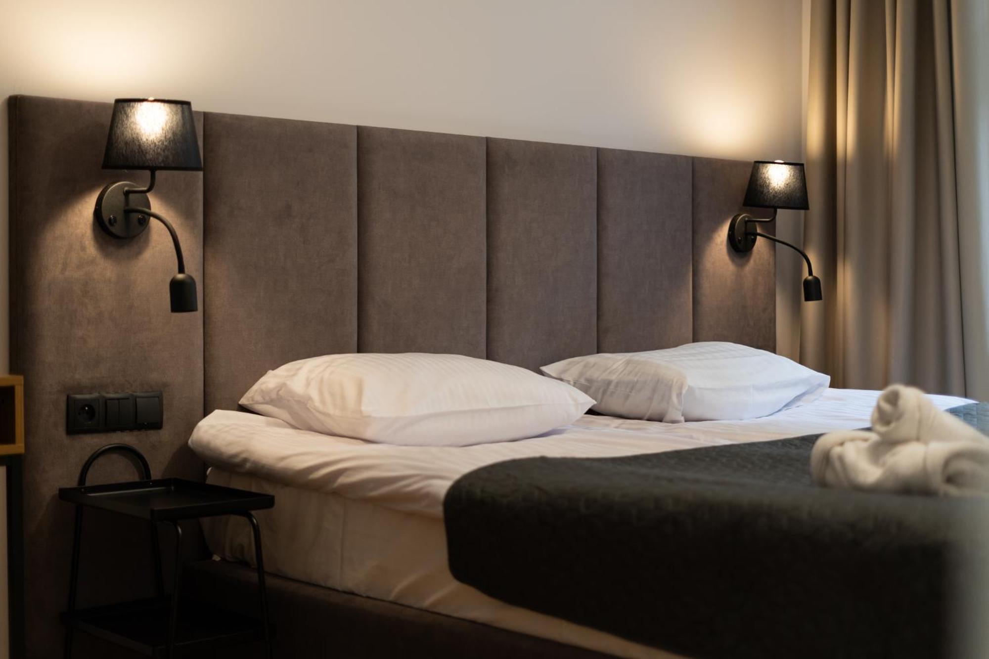 Revesen Premium Apartments Krakow Luaran gambar