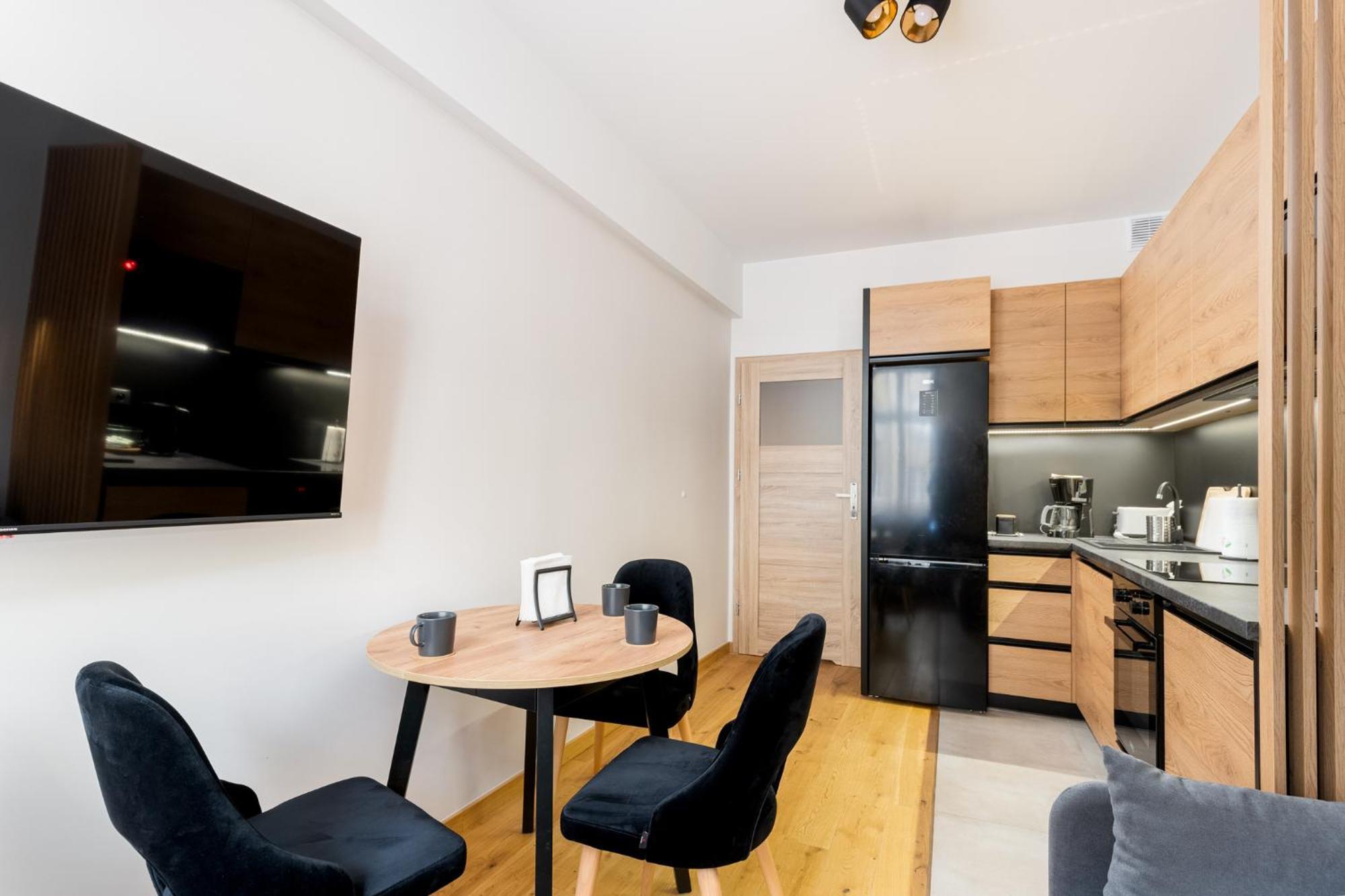 Revesen Premium Apartments Krakow Luaran gambar