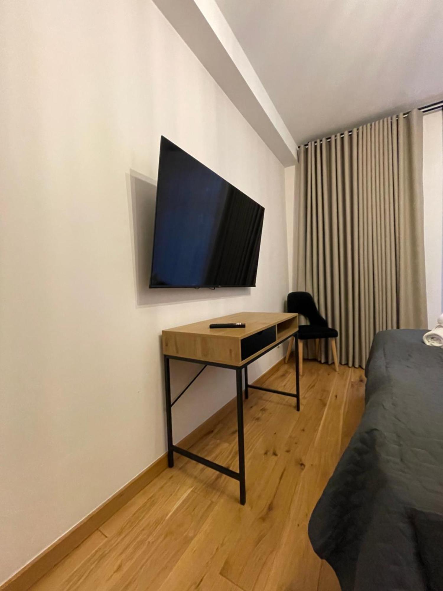 Revesen Premium Apartments Krakow Luaran gambar